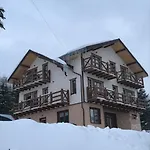 Hirska Kazka Pensionat 3*